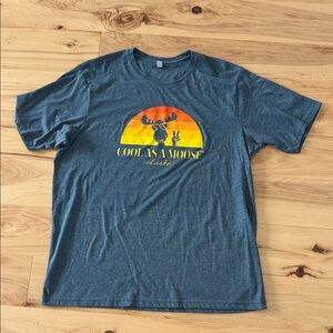 Alaska Cool As A Moose T-shirt with a sunset graphic Size XL